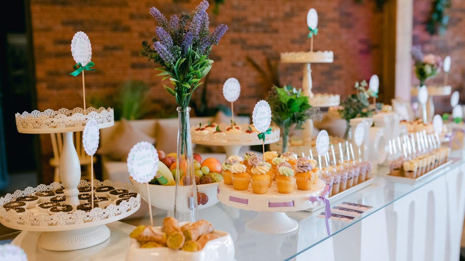 Catering para eventos, ¿cómo elegir el servicio ideal para tu ocasión?