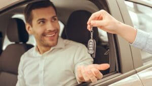 ¡Consigue el coche de alquiler ideal con estos consejos fáciles!