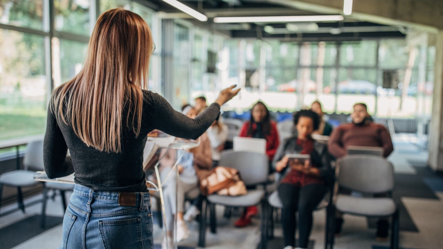 Psicología y Coaching para Opositores Opositores que necesitan gestionar el estrés, la organización y planificación y aprendizaje