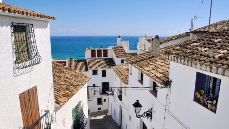 ¿Por qué Altea es el destino ideal para una escapada mediterránea?