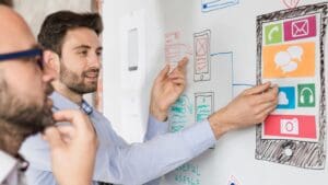 Ilustración sobre estrategias de contenido para conectar con la audiencia mediante planificación editorial y formatos multimedia