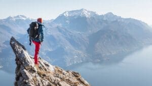 ¿Cómo iniciarte en el alpinismo de forma segura y divertida?