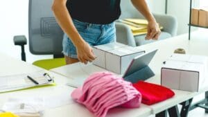 VENTA DE PRODUCTOS PERSONALIZADOS CON IMPRENTA Y SERIGRAFIA, ARTICULOS TÉXTIL Y MERCHANDISNG, PRINCIPALMENTE PARA EMPRESAS