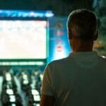 Hombre en organización de eventos en Madrid.