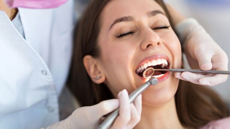 Todo lo que debes saber antes de ir al dentista en Madrid.