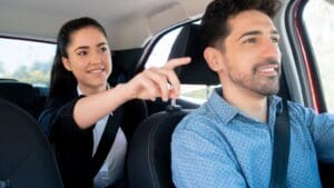 Errores comunes al confiar solo en apps de transporte.