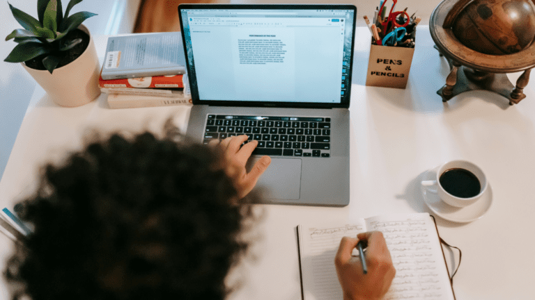 Servicios editoriales que impulsan la publicación de libros