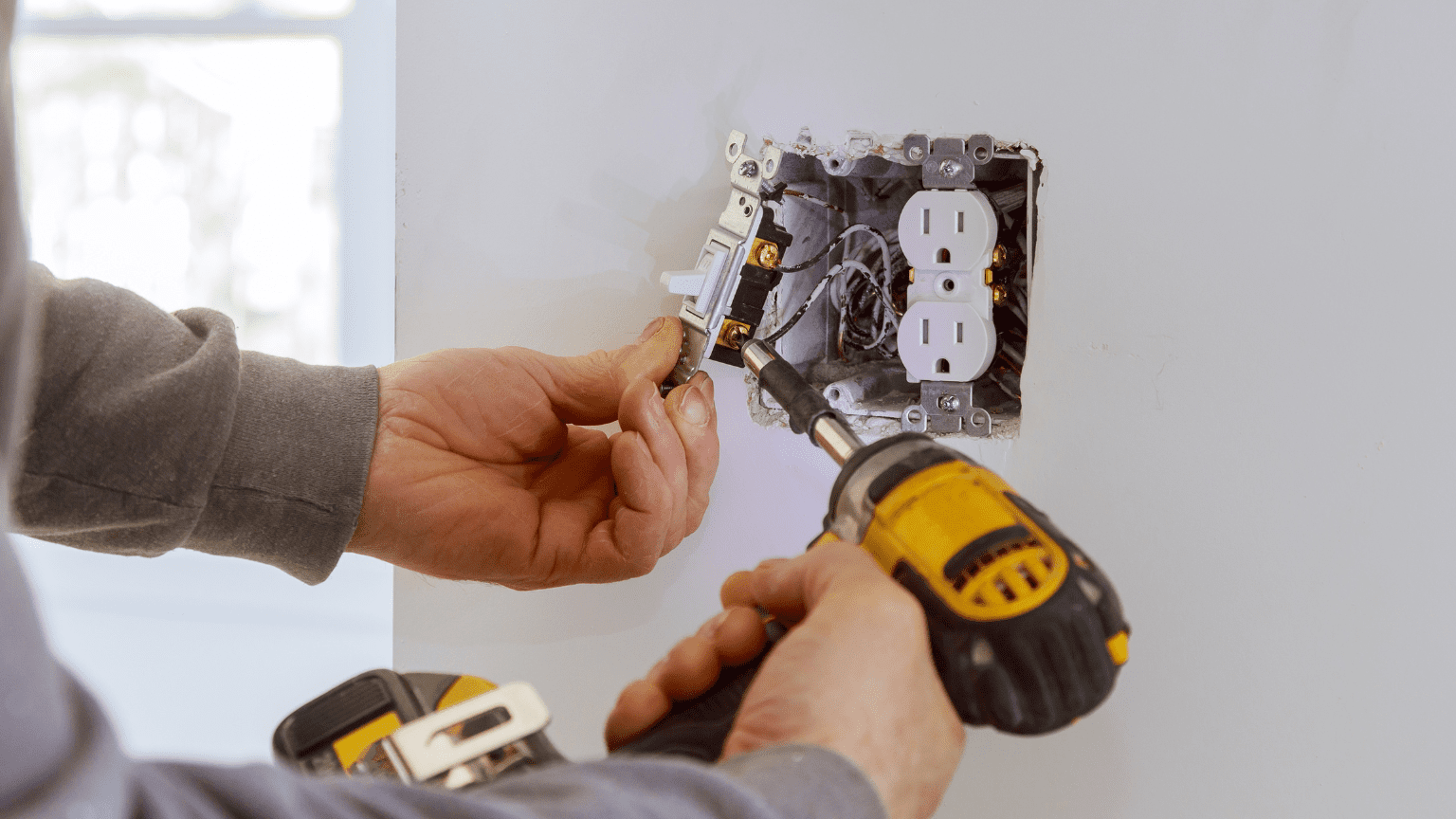 ¿Cómo mejorar las instalaciones eléctricas en viviendas?