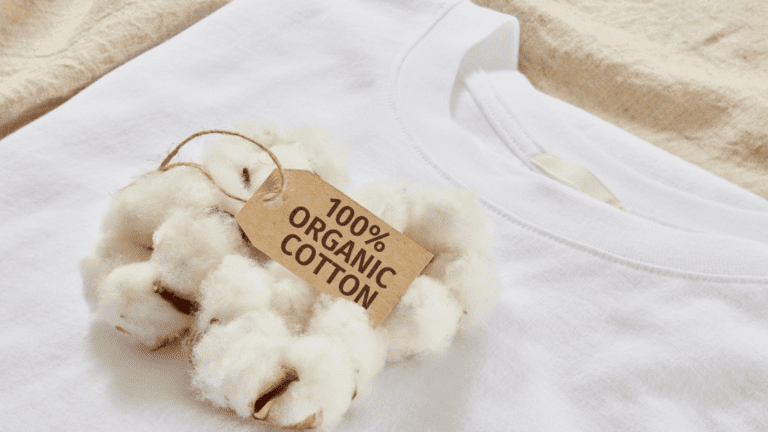 ¿Por qué elegir camisetas ecológicas mejora tu forma de vestir?