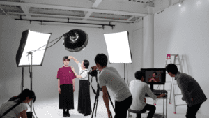 Producción visual de alta calidad en estudio fotográfico en Gijón.