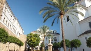 ¿Quieres comprar una vivienda en Marbella siendo francés?