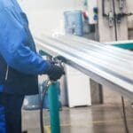 ¿Quieres más luz y espacio en casa? Prueba con cerramientos de aluminio