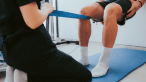 Ejercicio funcional para entrenar con lesión reciente sin riesgo.