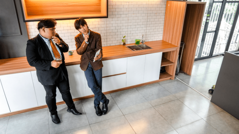 Espacio cómodo y funcional destinado al alquiler corporativo para equipos de trabajo.