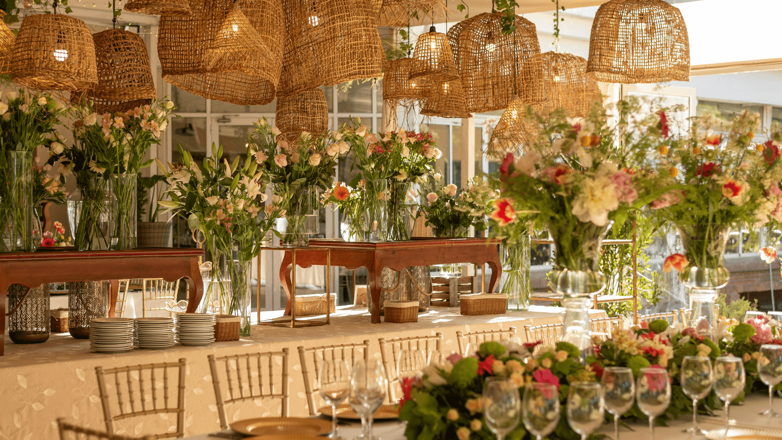 Diseño floral para eventos únicos y económicos sin esfuerzo