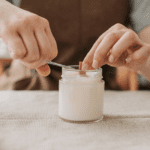 ¡Velas hechas a mano que encantan por su calidez y estilo!