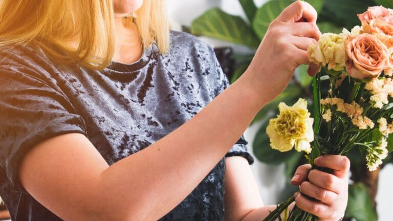 ¿Cómo usar flores para transformar una habitación?