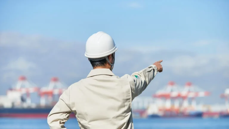 Inspección rápida del muelle de carga para reforzar la seguridad logística.