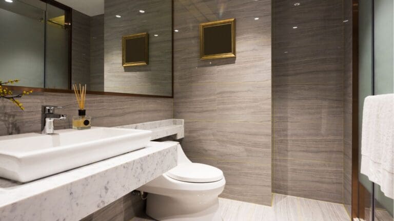 Cómo limpiar y mantener tu papel pintado para que dure más años