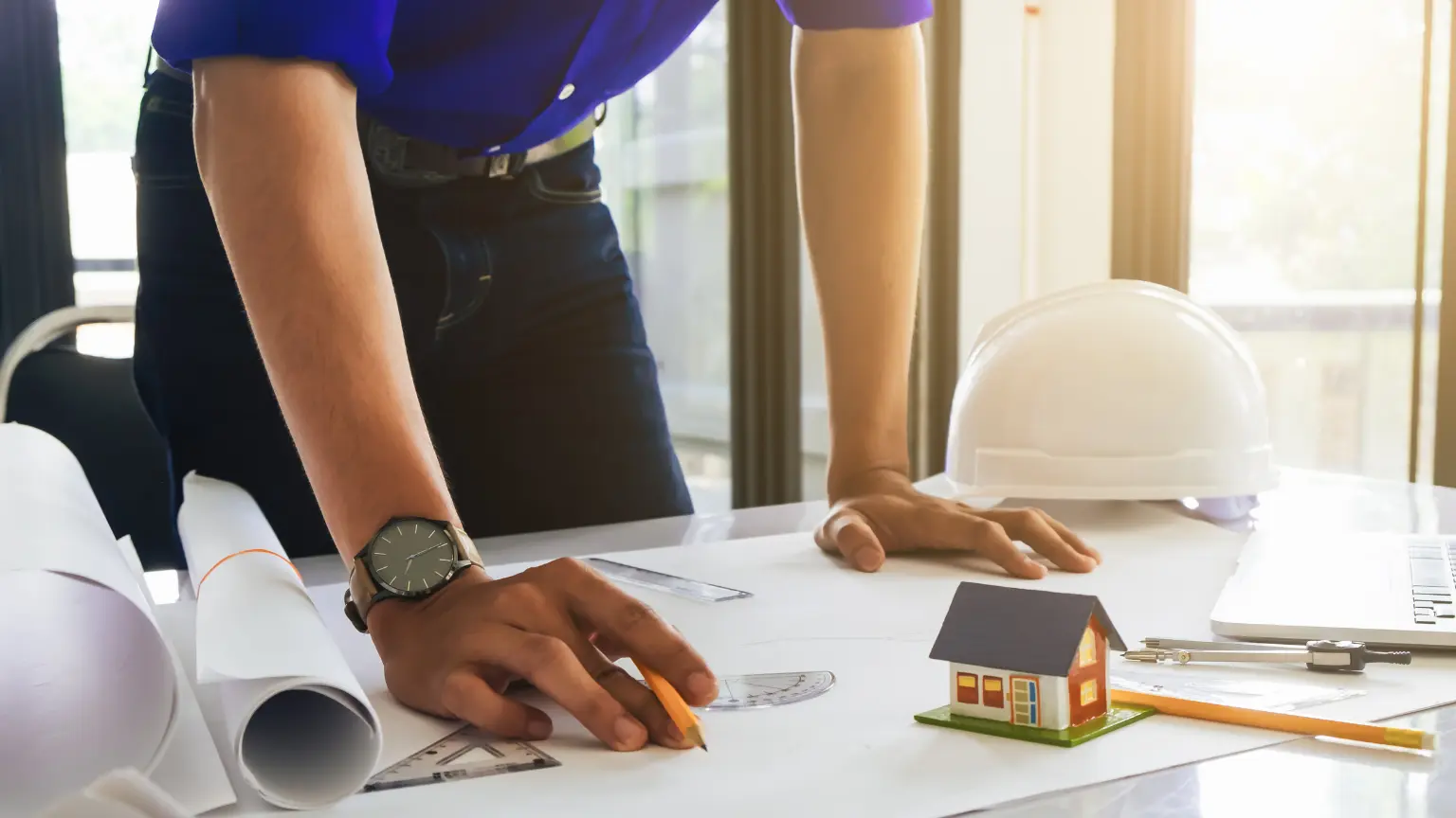 Contar con un arquitecto en una reforma mejora la planificación y el resultado final.