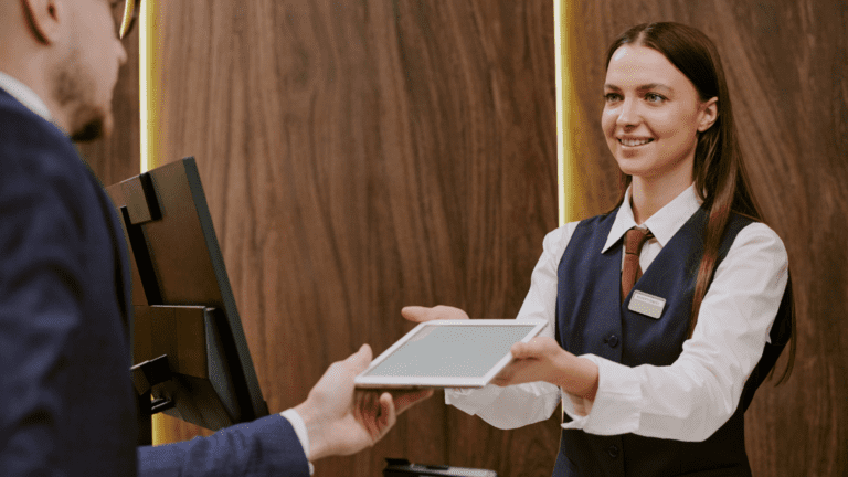 Soluciones tecnológicas para hoteles que mejoran la experiencia