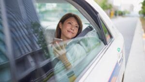 Ventajas de reservar un taxi para hacer turismo por Cataluña.