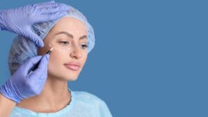 ¿Qué debes saber antes de realizarte una blefaroplastia sin bisturí?