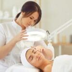 clínica de dermatología