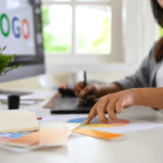 Ejemplo de identidad visual para negocios de belleza con estilo.