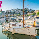 Alquiler de barcos de lujo con vistas al mar Mediterráneo
