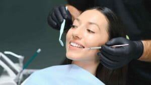 ortodoncia estética en adultos