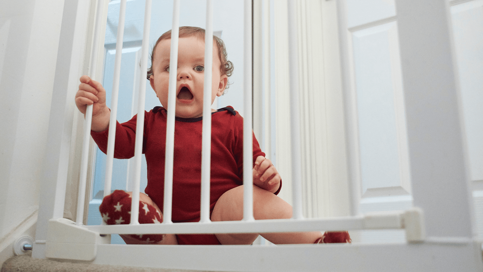 Mejores barreras de seguridad para bebés en puertas y escaleras