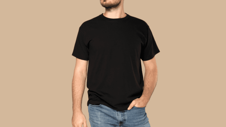 Hombre con ropa casual para hombre en tonos neutros
