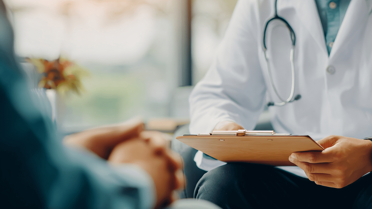 Consulta médica personalizada enfocada en salud y bienestar.