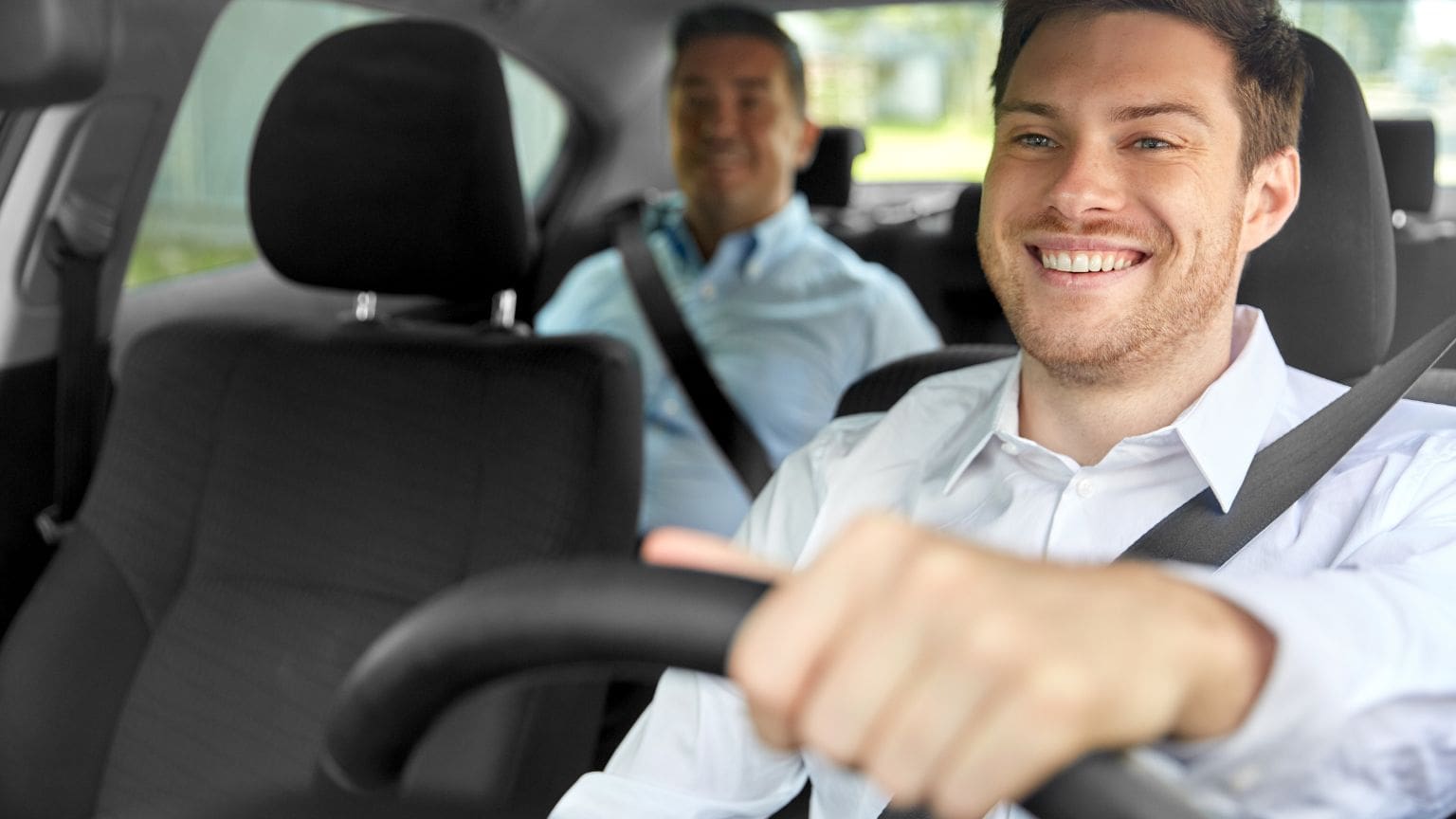 ¿Por qué elegir un taxi de alta gama para tus traslados ejecutivos?