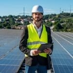 ¿Por qué es vital el mantenimiento regular de placas solares?