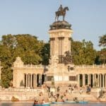 ¿Te mudas a España? Descubre cómo hacerlo sin estrés