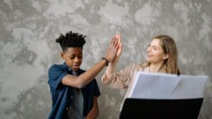 estudiante recibiendo clases particulares Barcelona de matemáticas