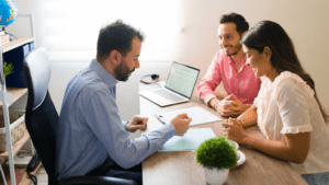 Corredor de seguros en España