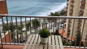 alquiler de apartamentos en almuñécar con vistas al mar y piscina privada
