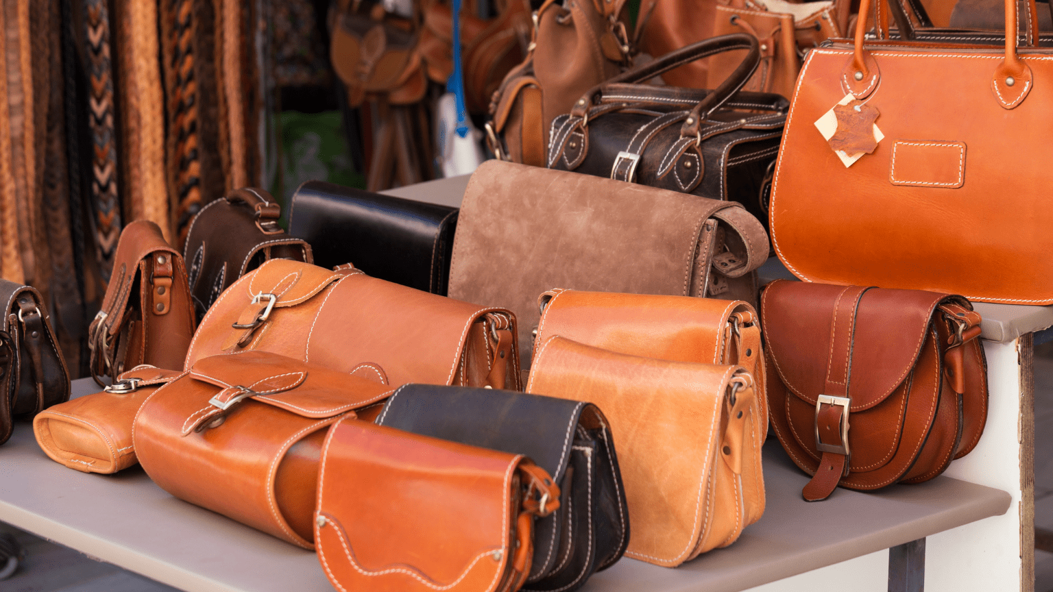 Bolsos pequeños o grandes, ¿cuál elegir cada día?