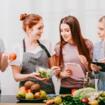 Experiencia gastronómica en grupo que mejora tu cocina