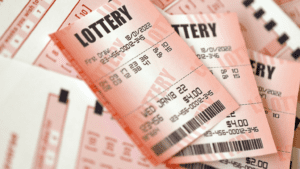 Revisión y resultados tras jugar a la lotería online en su móvil.