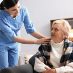 ¿Cómo mejorar el cuidado de personas mayores en su día a día?