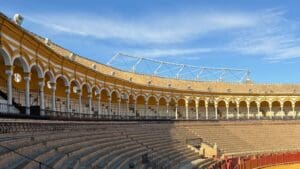 Público disfrutando de un espectáculo en la agenda cultural de Sevilla durante todo el año