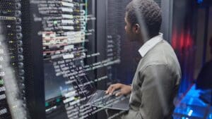 Soluciones TIC para empresas con gestión de redes y soporte tecnológico profesional