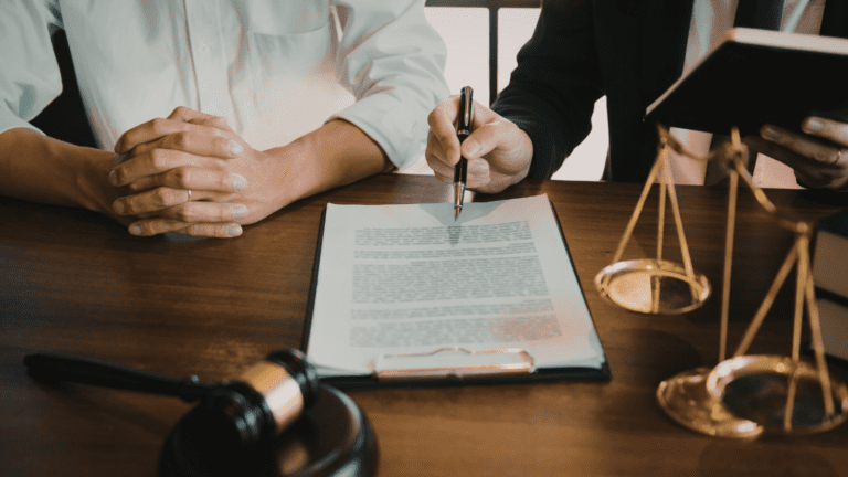 ¿Qué incluyen los servicios jurídicos cuando necesitas una solución clara?