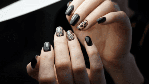 Cómo usar un endurecedor de uñas para fortalecerlas