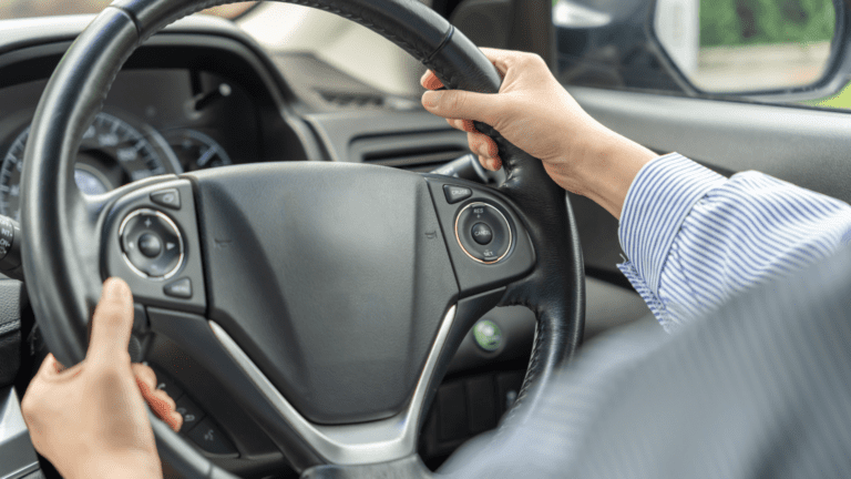 Maniobras que podrían salvarte la vida al volante