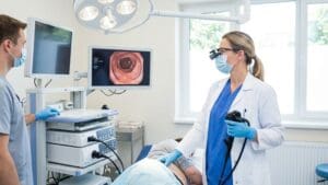 ¿Cuándo es el momento adecuado para consultar a un médico especialista en salud digestiva?